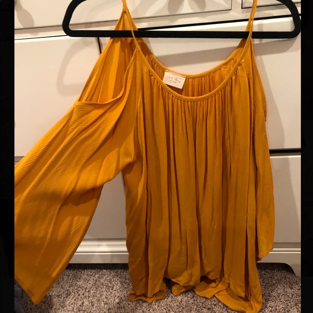 Cold Shoulder Lightweight Gold Top